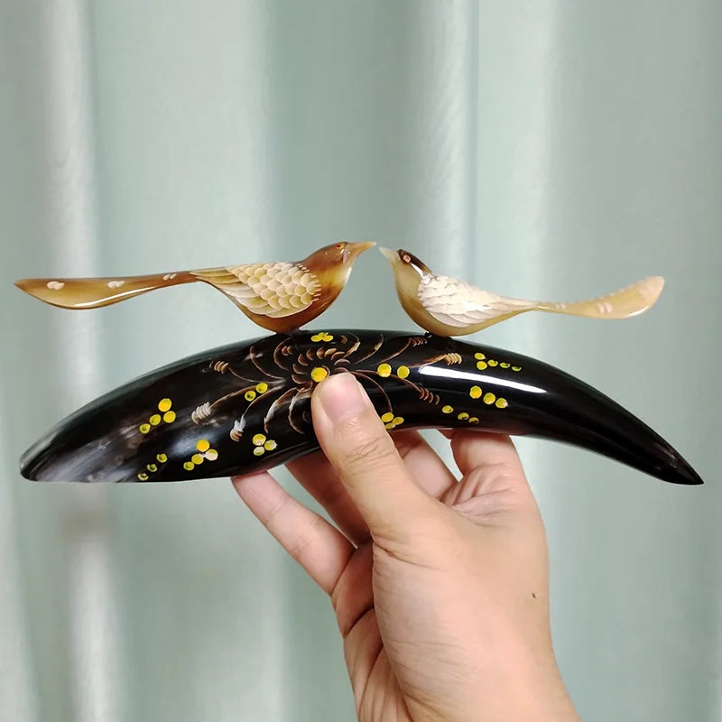 Decorative Pair Birds on Horn Sculpture.