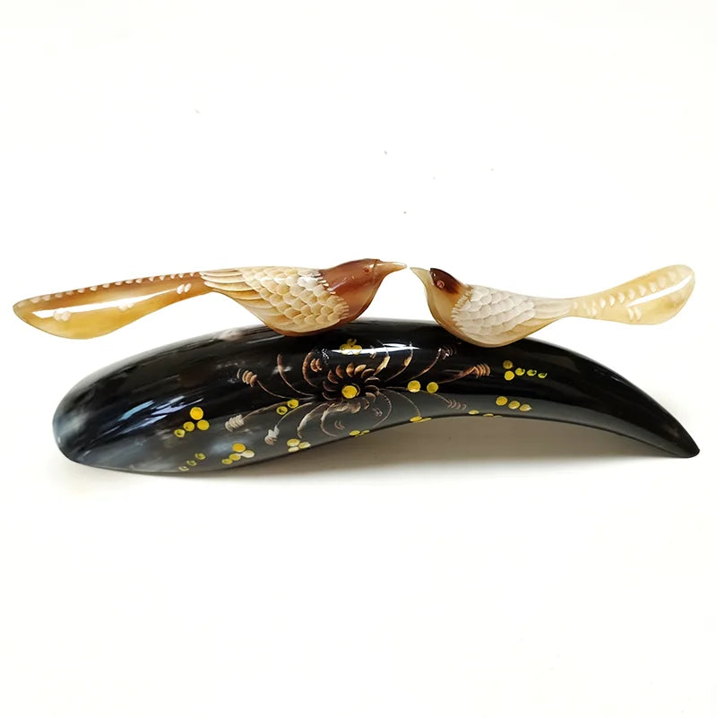Decorative Pair Birds on Horn Sculpture.